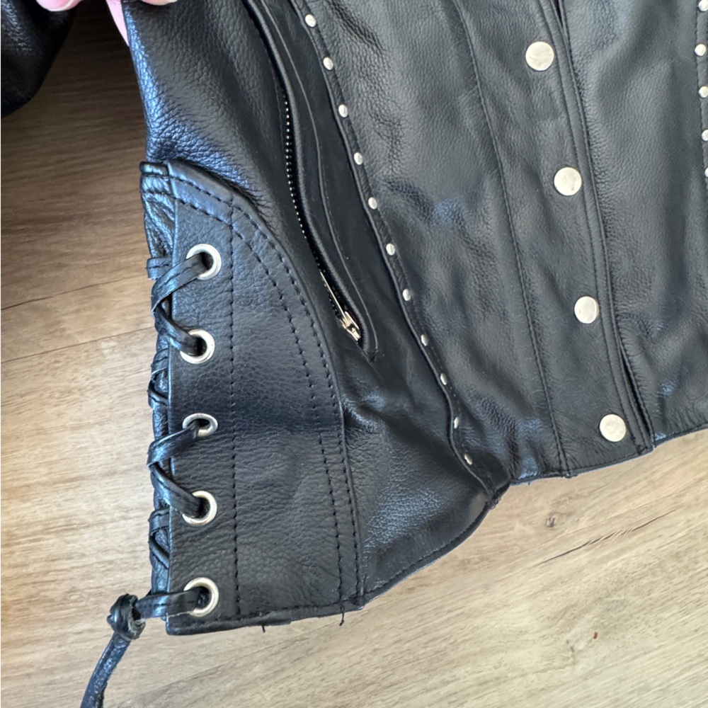 Papa’s Leather Barn Studded Black Leather Biker Jacket sz L - Picture 6 of 9